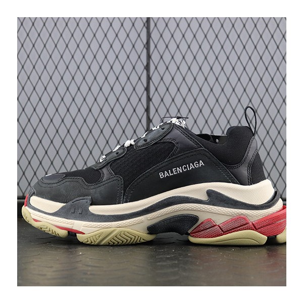 발렌시아가 트리플S 트레이너 블랙/화이트/레드