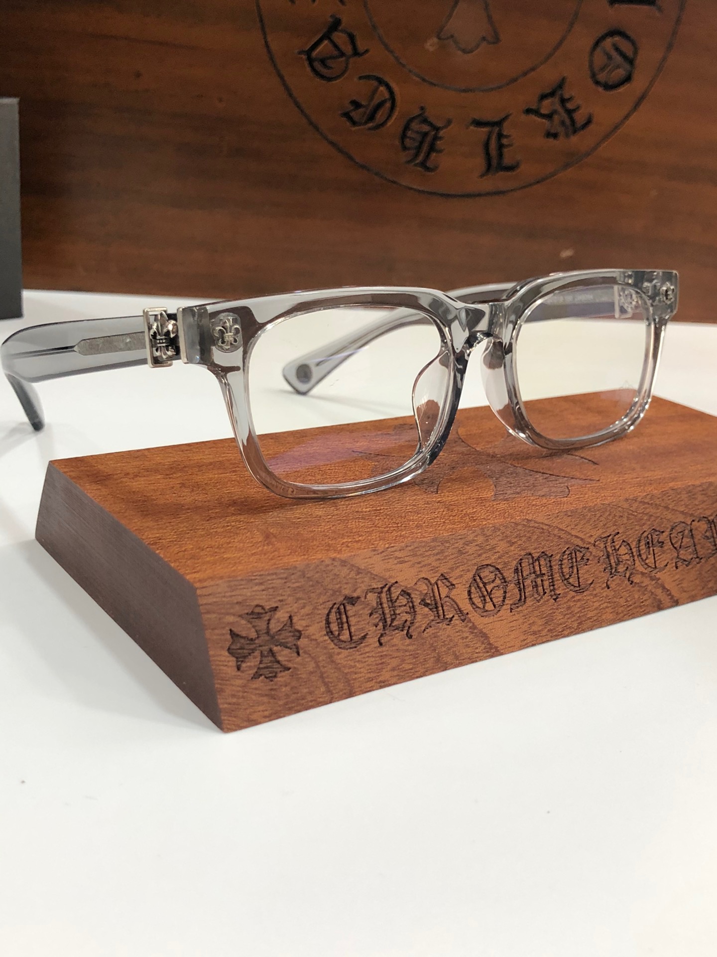 크롬하츠 뿔테 안경