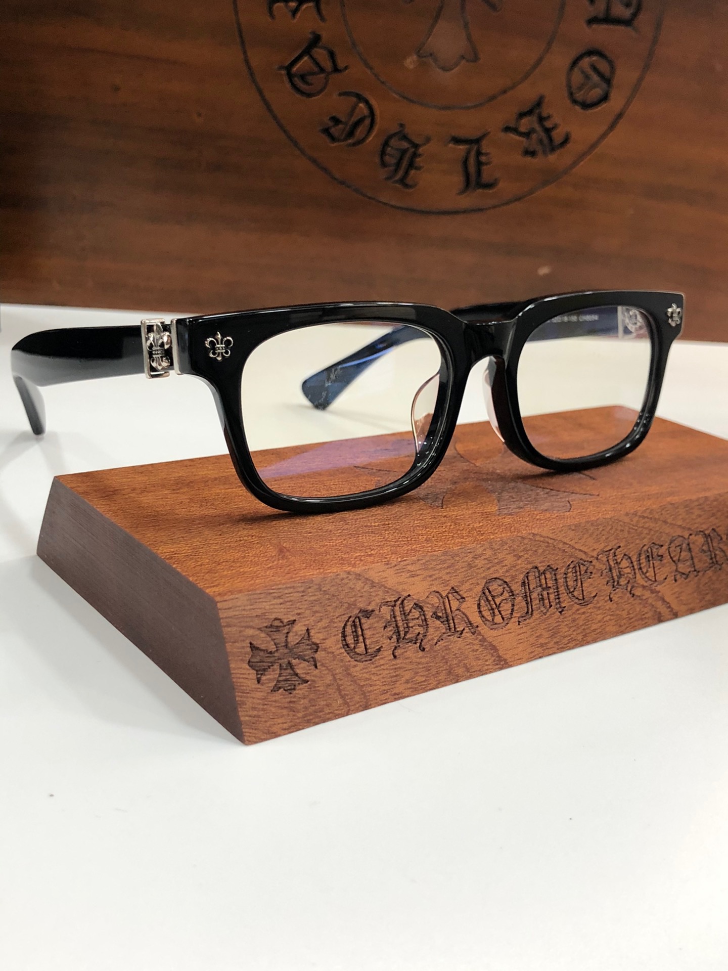 크롬하츠 뿔테 안경