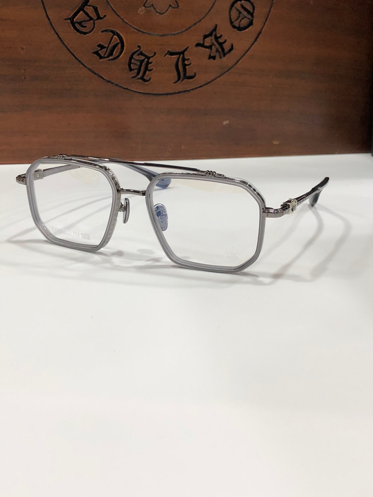 크롬하츠 메트릭 안경