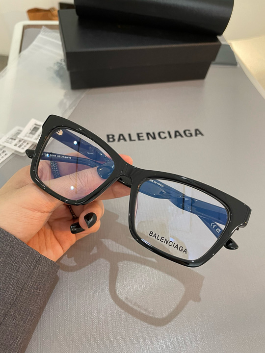 발렌시아가 안경