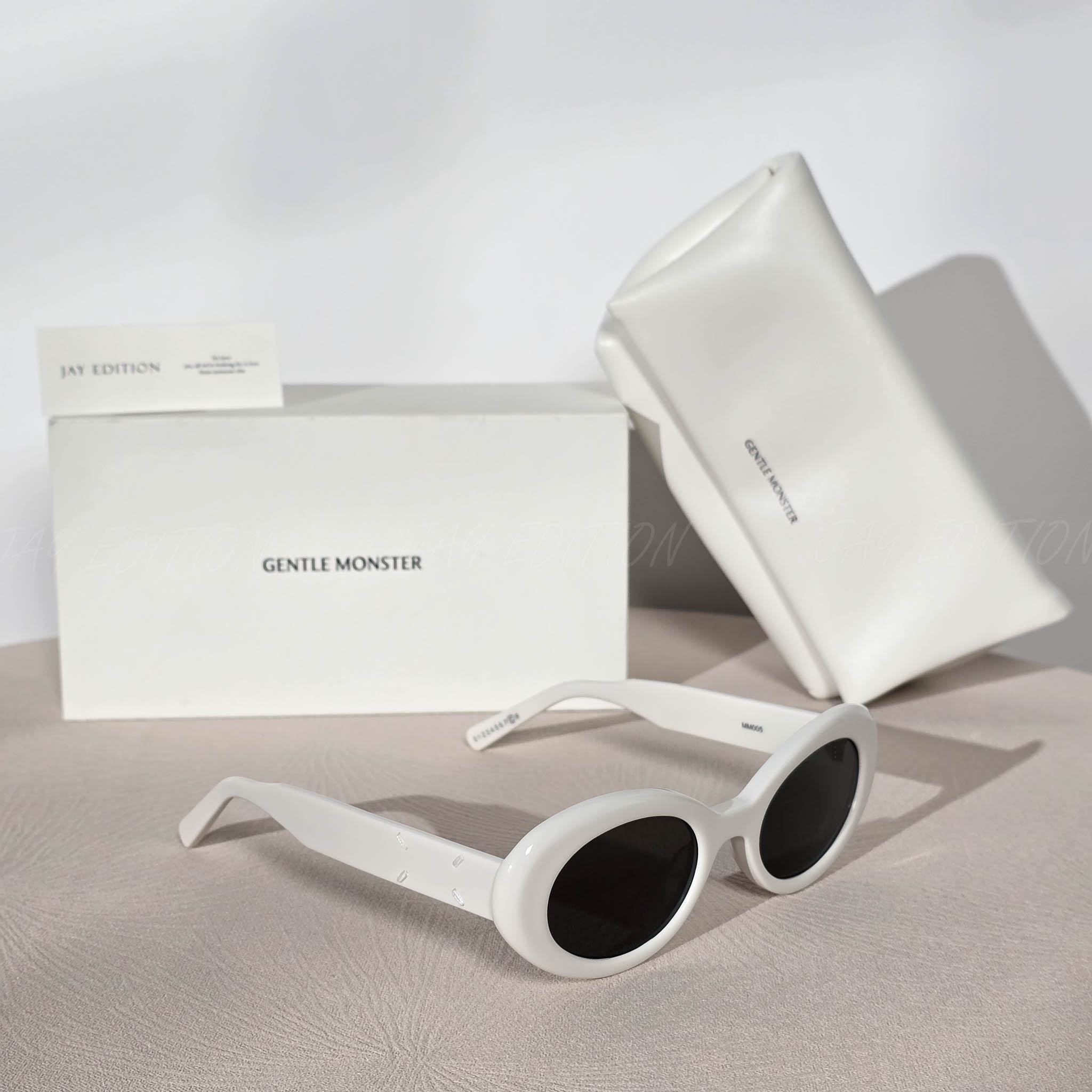 젠틀몬스터 x 마르지엘라 선글라스 MM005