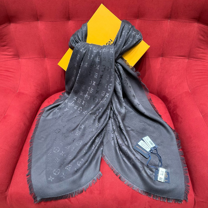 루이비통 모노그램 클래식 스카프