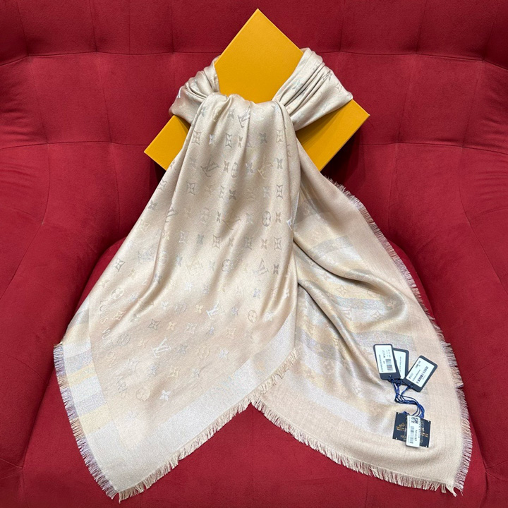 루이비통 모노그램 클래식 스카프