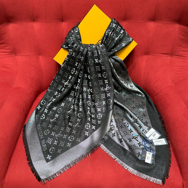 루이비통 모노그램 클래식 스카프