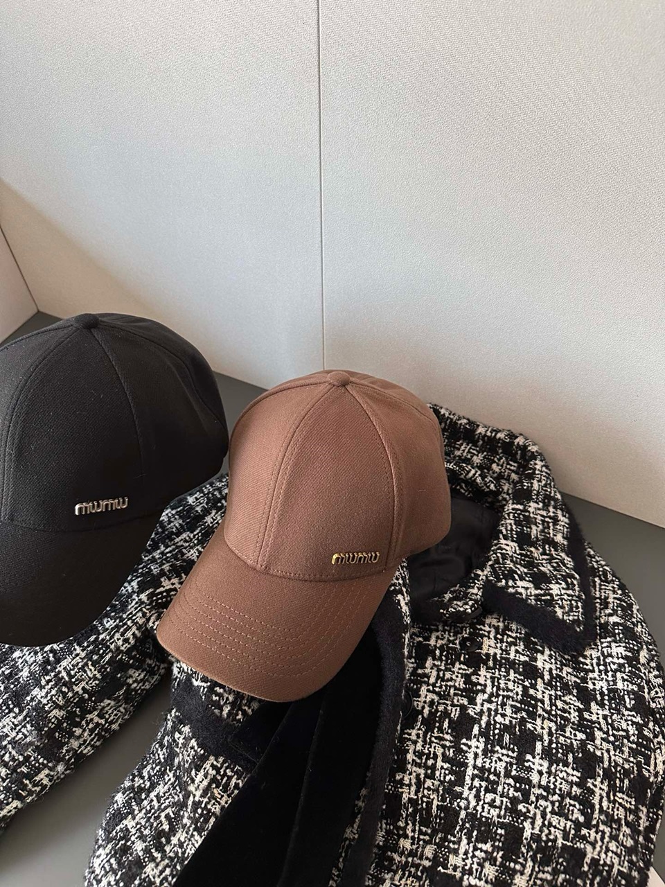 미우미우 모자