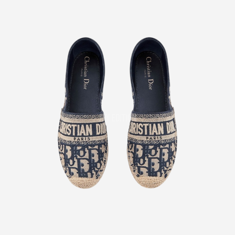 디올 오블리크 슬립온