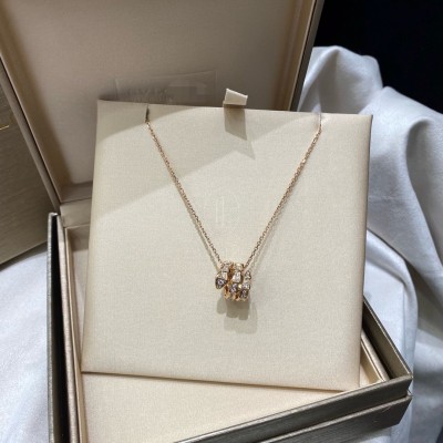 불가리 세르펜티 바이퍼 풀파베 네크리스 (문의)