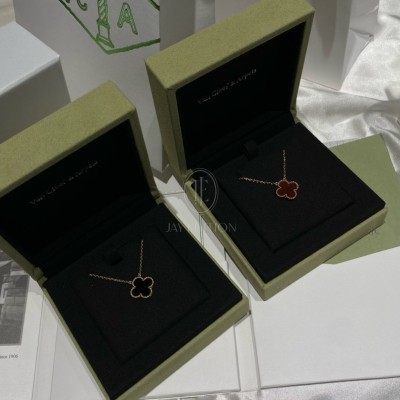 반클리프 빈티지 알함브라 네크리스 (문의)