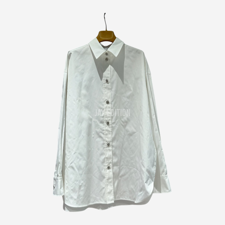 샤넬 24SS 메인컬렉션 CC 버튼 오버핏 셔츠 블라우스