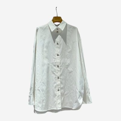 샤넬 24SS 메인컬렉션 CC 버튼 오버핏 셔츠 블라우스