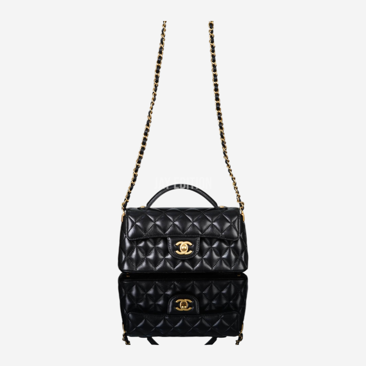 샤넬 탑핸들 미니 플랩백 이스트웨스트