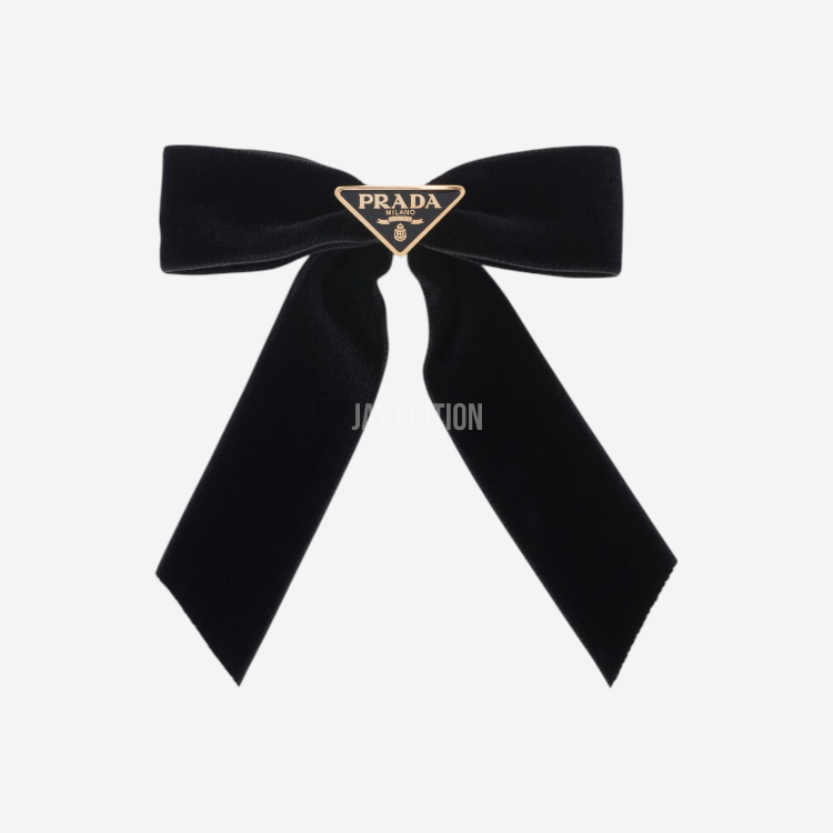 프라다 벨벳 헤어 클립