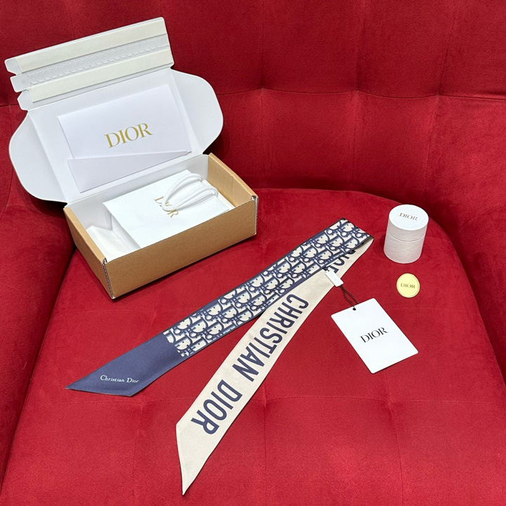 디올 30 몽테인 하운드투스 미차 방도