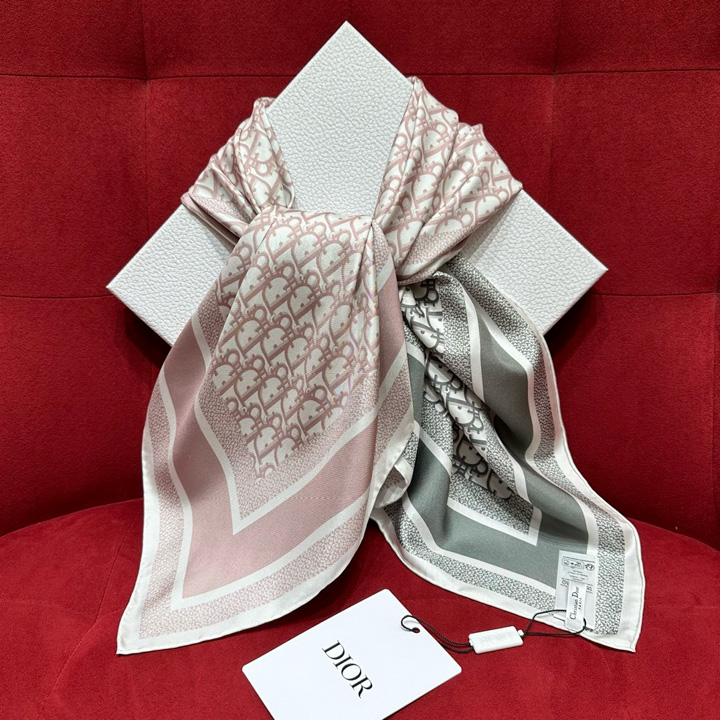 디올 트윈 오블리크 스카프