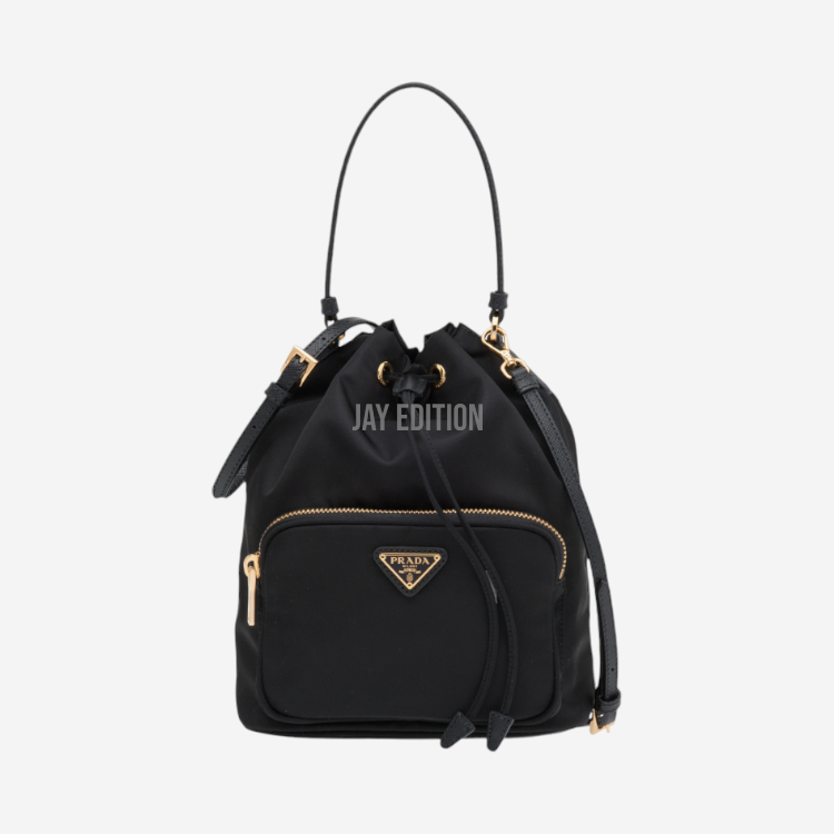 프라다 나일론 버킷백